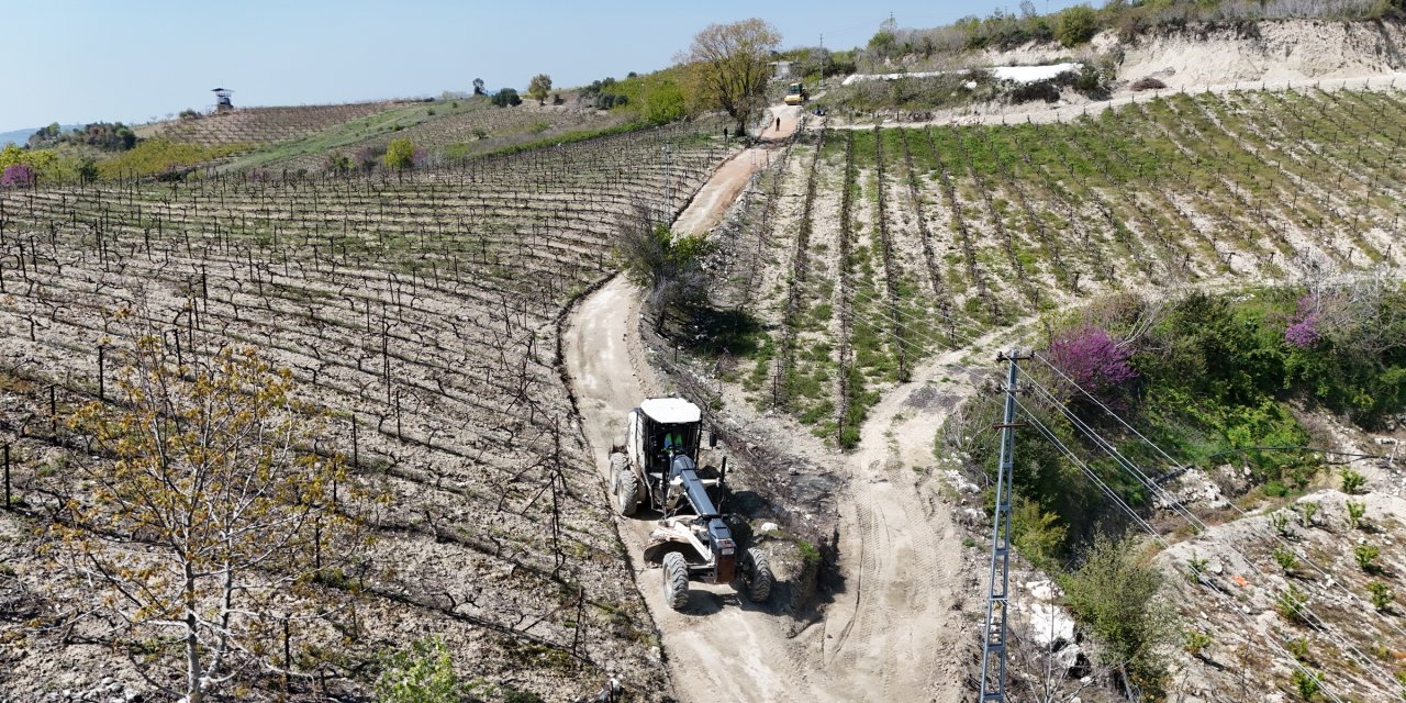Toroslar'da bahçe yolları yenileniyor