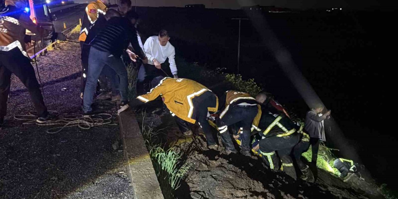 Şanlıurfa’da otomobil şarampole uçtu: 5 yaralı