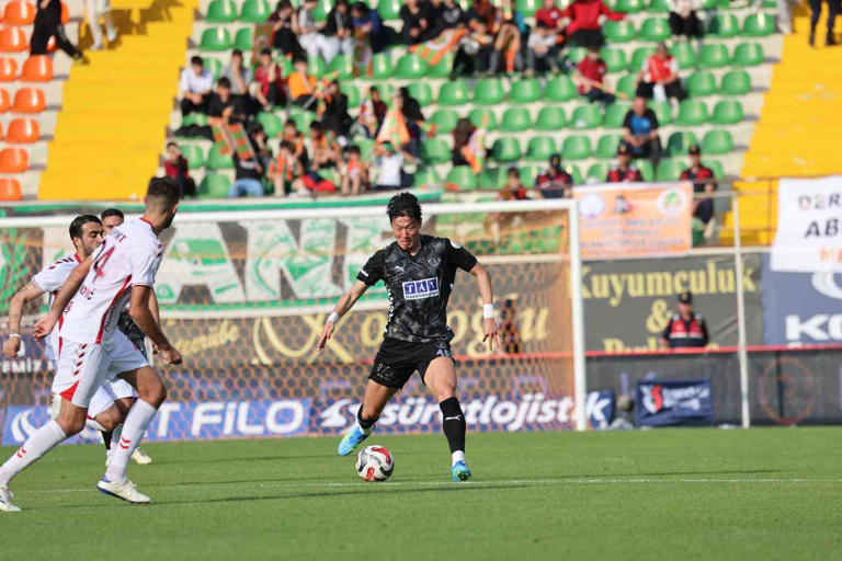 Corendon Alanyaspor: 2 - Samsunspor: 3