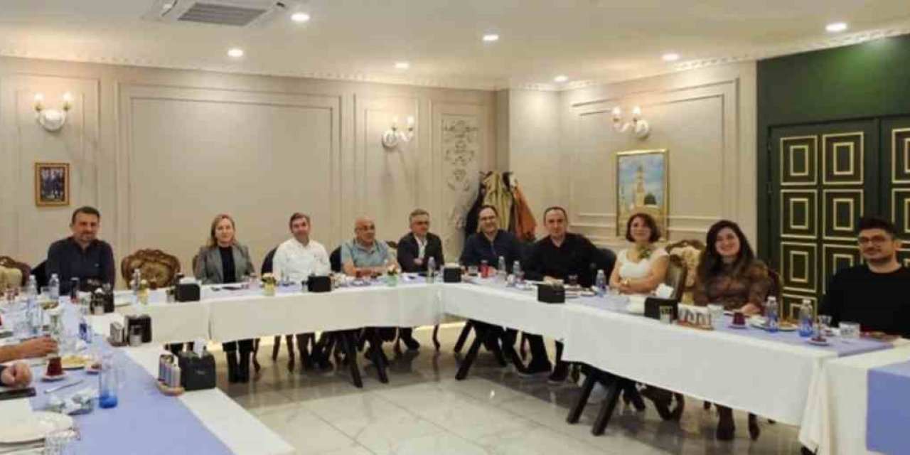 GAÜN Hastanesi’nde tiroid kanserine ekip yaklaşımı