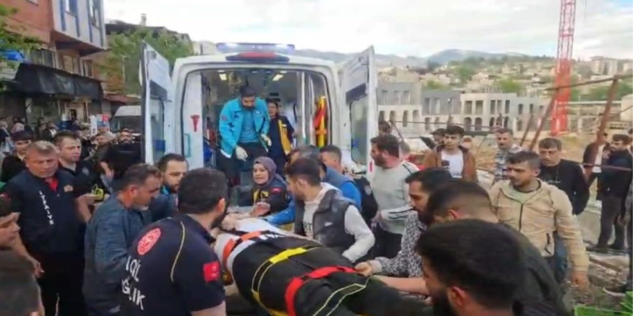 Kahramanmaraş'ta yol çöktü