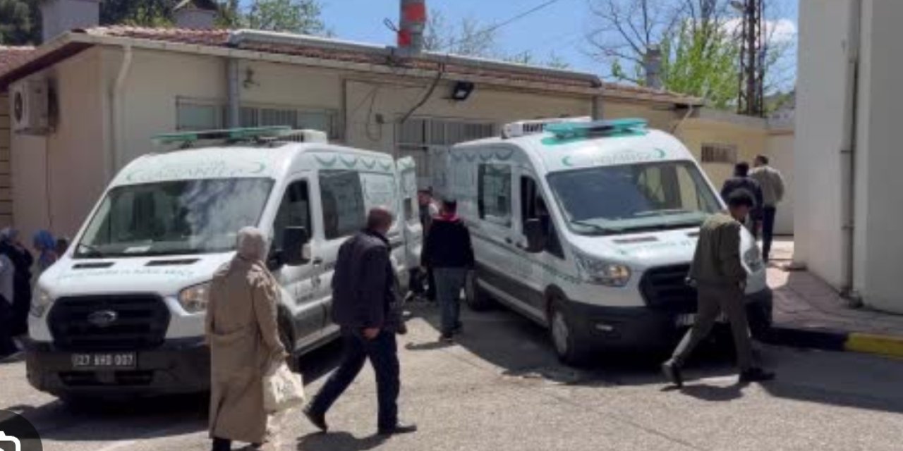 Komşusu tarafından bıçaklanan genç hayatını kaybetti