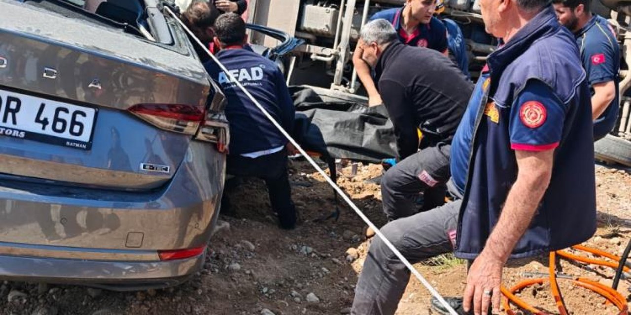 Batman-Diyarbakır karayolunda feci kaza: 1 ölü, 2 yaralı