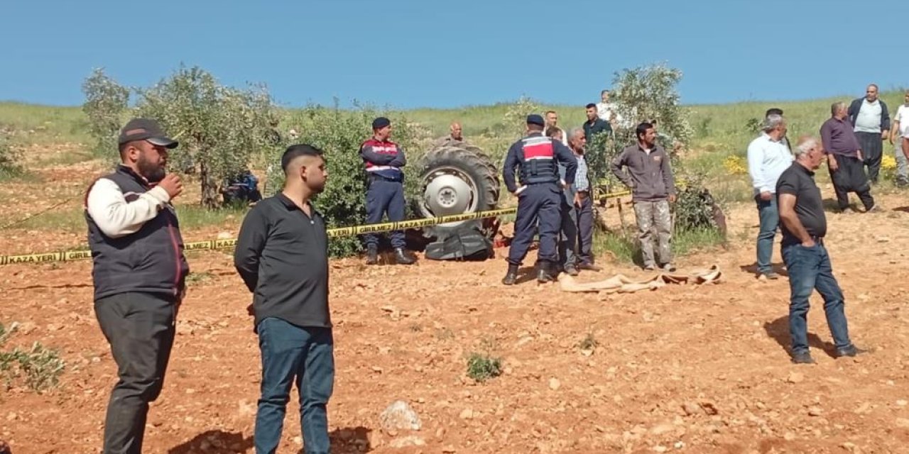 Gaziantep'te devrilen traktörün sürücüsü hayatını kaybetti