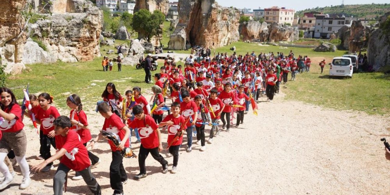 Şehitkamil’de 19 Mayıs coşkusu gökyüzüne taşındı