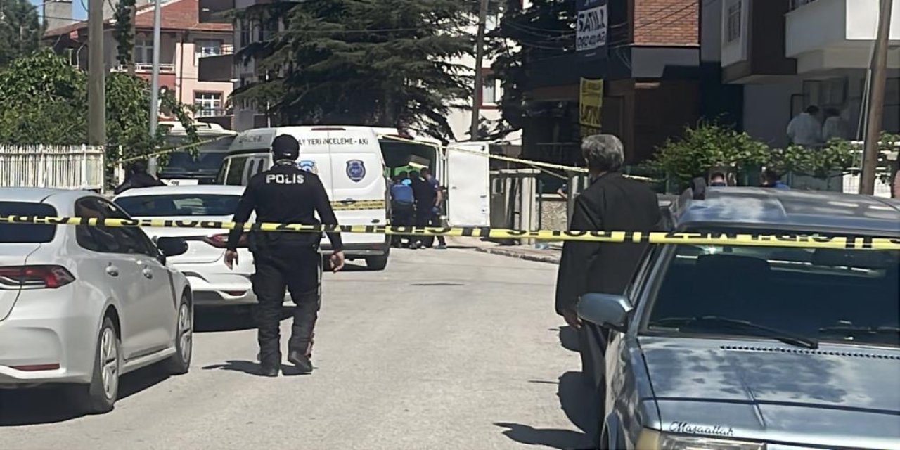 Hukuk fakültesi öğrencisi anne ve babasını öldürdü