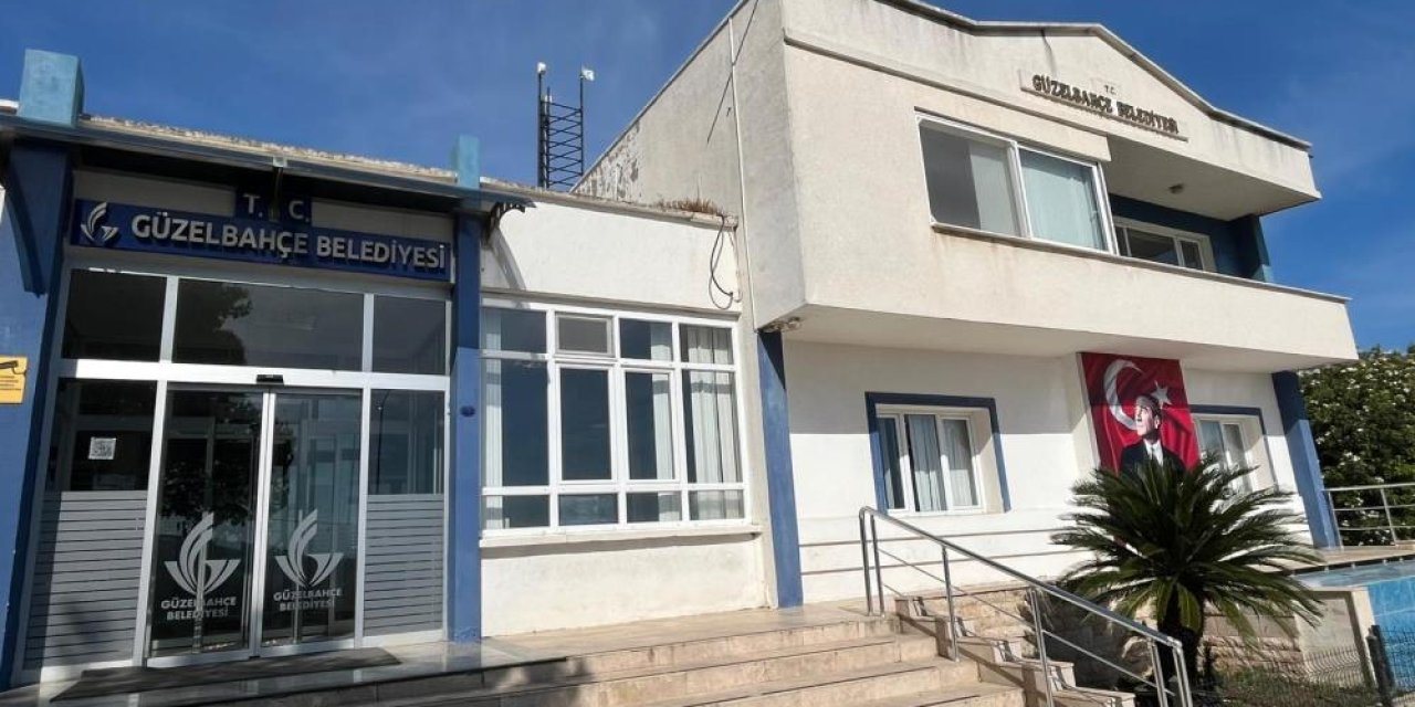 Güzelbahçe Belediyesi'ne operasyon: Belediye Başkanı ve eski başkan gözaltında