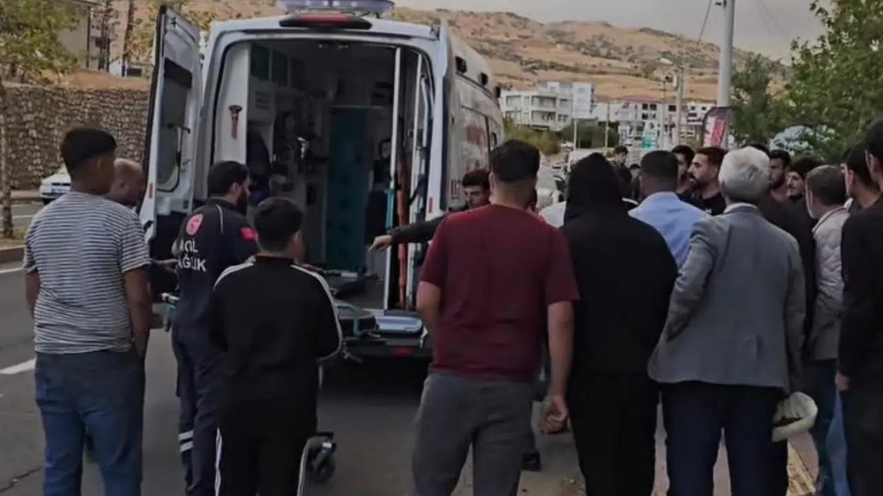 Diyarbakır’da ağaçta asılı bir kişi bulundu