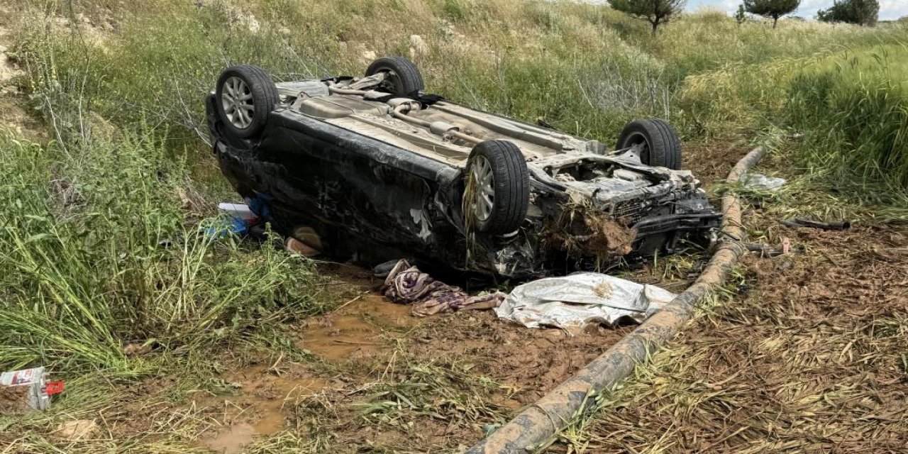 Diyarbakır-Mardin yolunda iki otomobilin çarpıştığı kazada 1 ölü, 4 yaralı