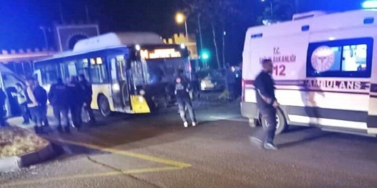 Diyarbakır’da halk otobüsü ile otomobil çarpıştı: 2 ölü, 5 yaralı
