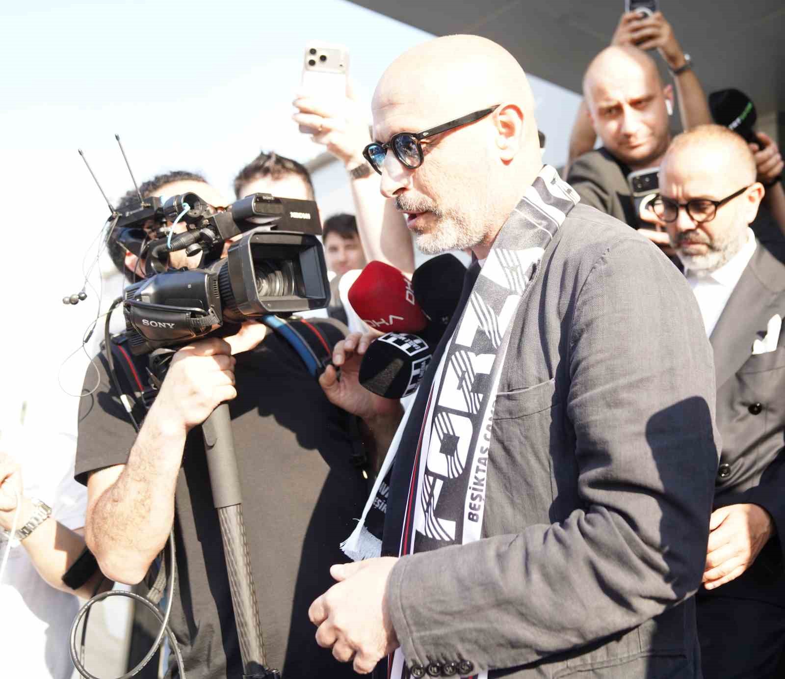 Beşiktaş’ın teknik direktörü Vincenzo Italiano geldi