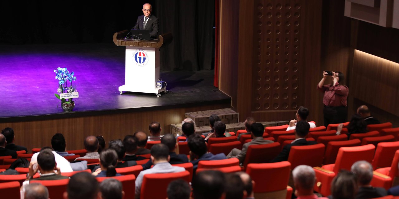 Kalp ve damar cerrahi hekimleri toplandı
