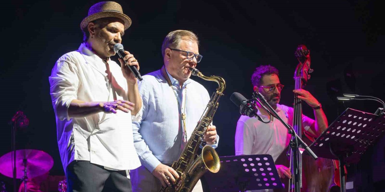 Caz Festivali’nde "Kenan Doğulu" rüzgarı