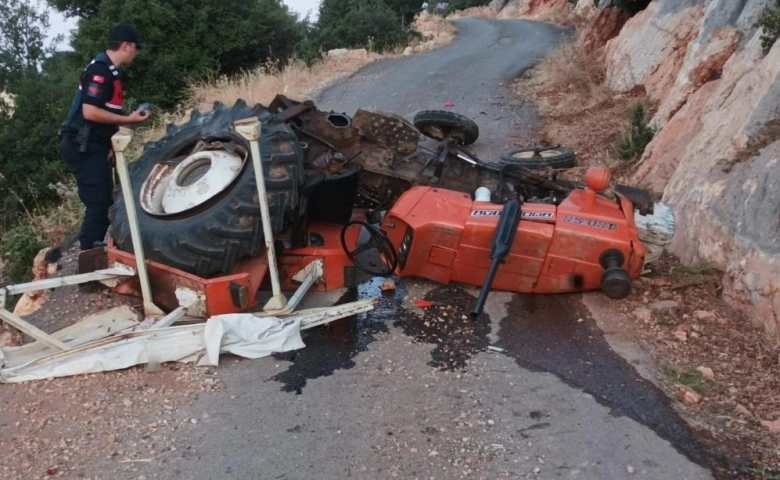 Adıyaman’da, traktör devrildi: 1 ölü, 2 yaralı