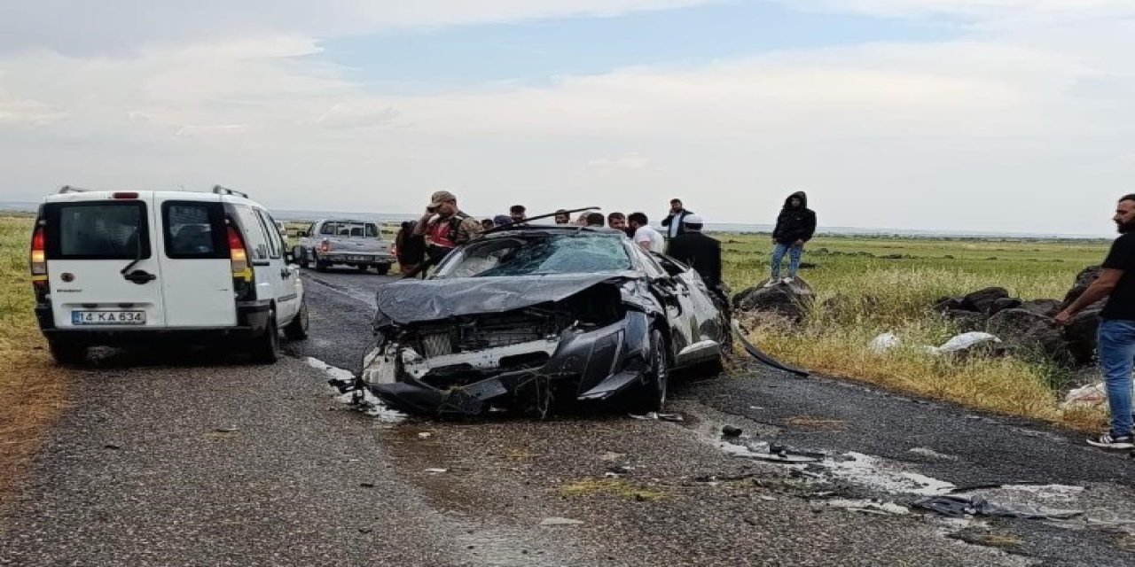 Diyarbakır’da düğün dönüşü kaza 2 kişi öldü