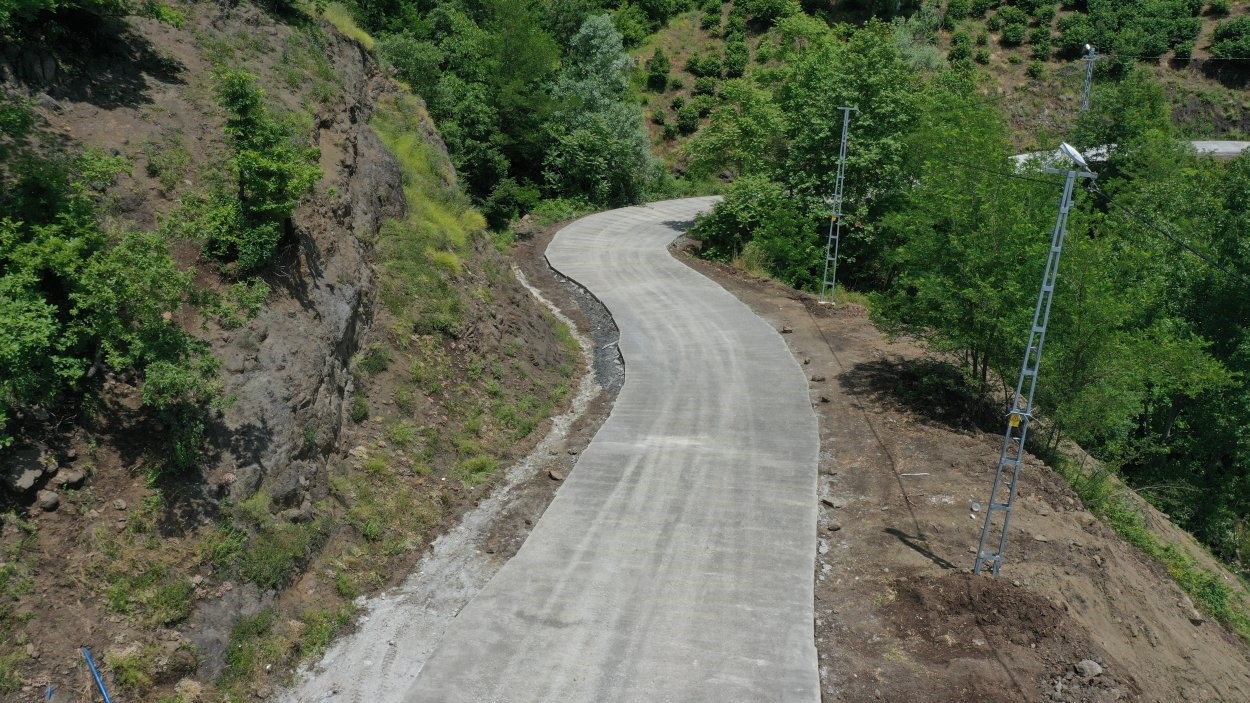 Ordu-Tokat arası bağlantı yolu betonlaşıyor