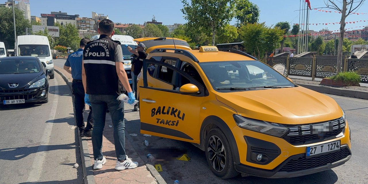 Gaziantep'te taksi durağı önünde bıçaklı kavga: 6 yaralı