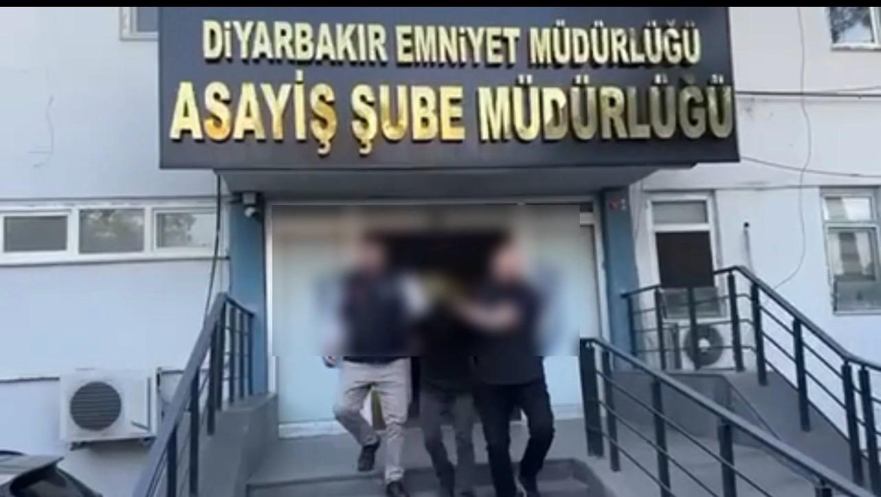 Diyarbakır’da bazı iş yerlerini kurşunlayanlar yakalandı