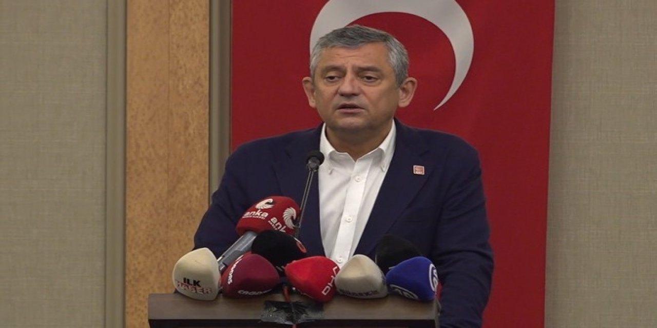 Özgür Özel, Gaziantep'te STK'lar ve partililerle bir araya geldi