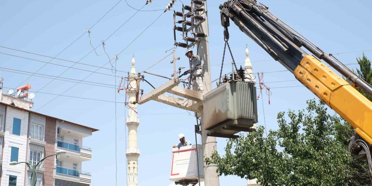 Toroslar EDAŞ, Gaziantep’te rekor sıcaklara karşı şebekeyi güçlendiriyor