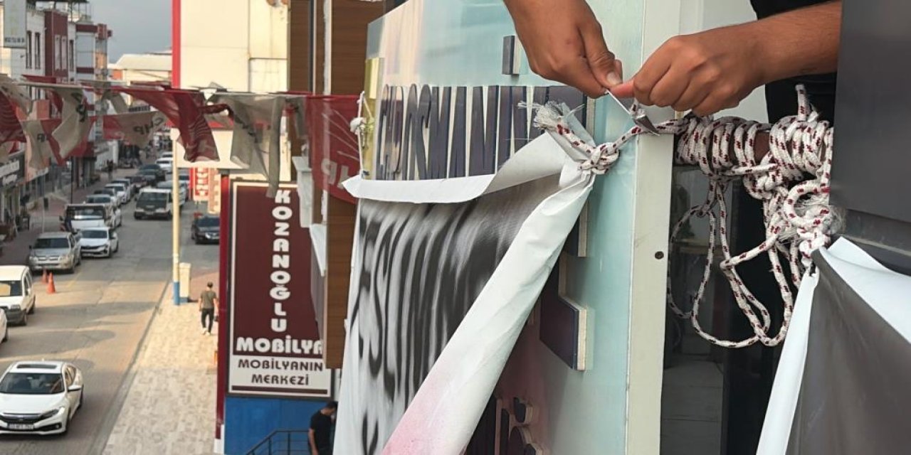 Osmaniye CHP'de devir teslim çilingirle yapıldı