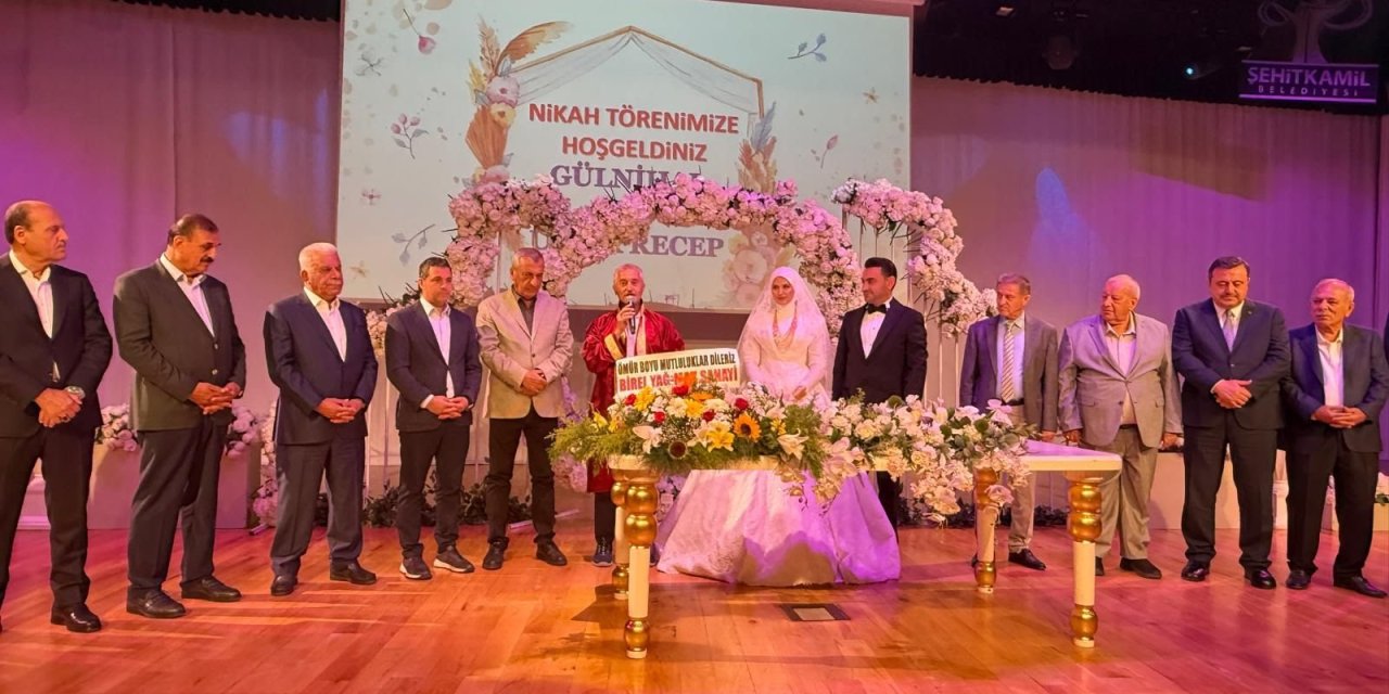 Sanayici Surur Aydın ailesinin mutlu günü