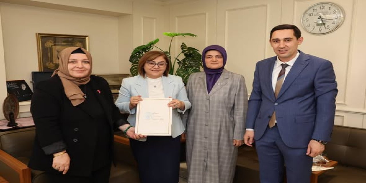 Hizmet-İş Sendikası’ndan Başkan Şahin’e ziyaret