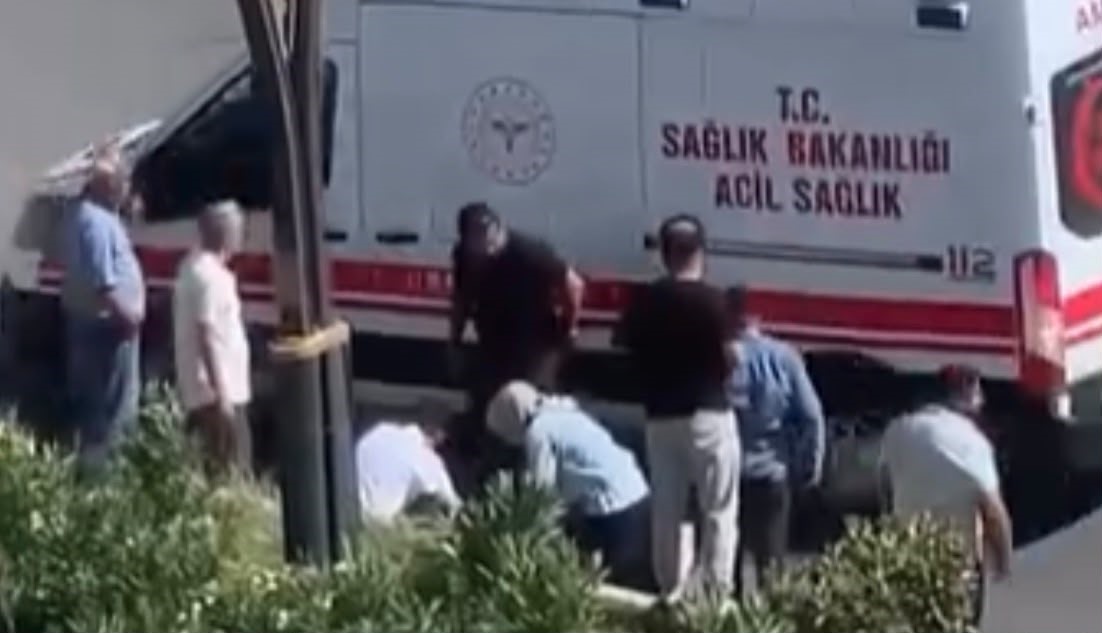 Gaziantep’te refüje çarpan motosikletin genç sürücüsü hayatını kaybetti