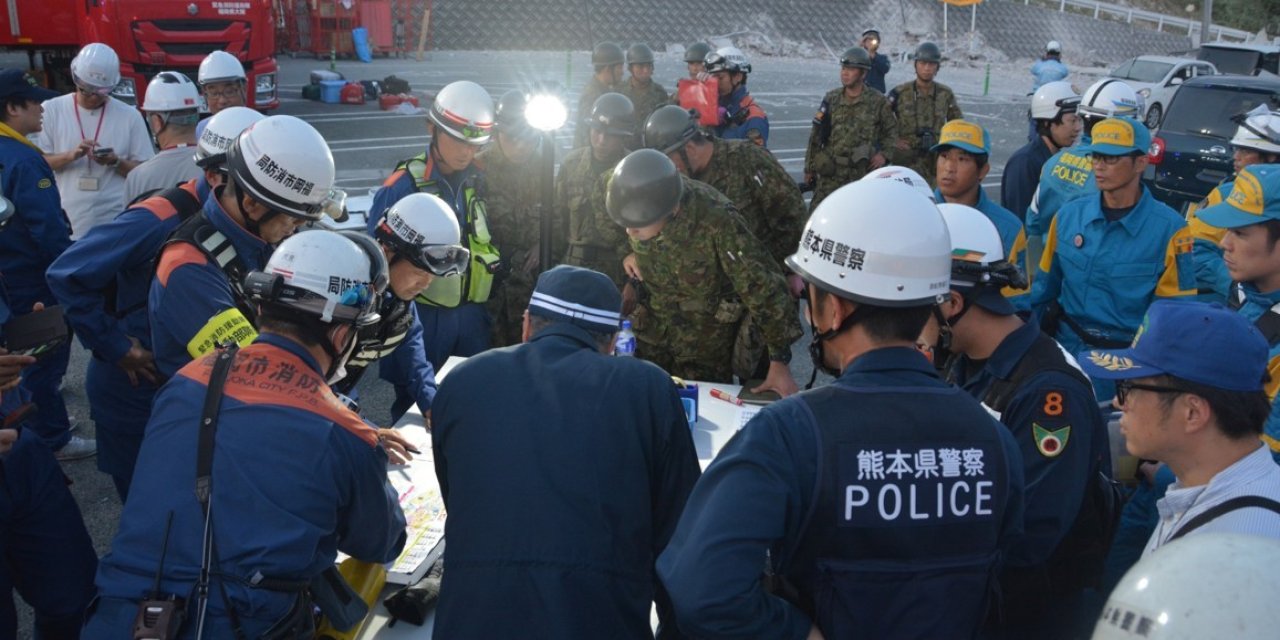 Japonya’yı vuran 7.1’lik depremde 13 kişi öldü