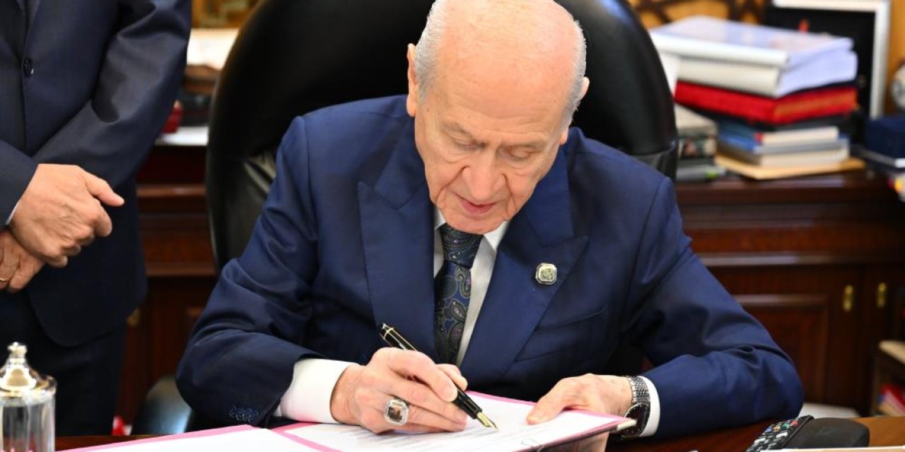 Bahçeli'nin "Terörsüz Türkiye" imzası MHP'nin gündeminde