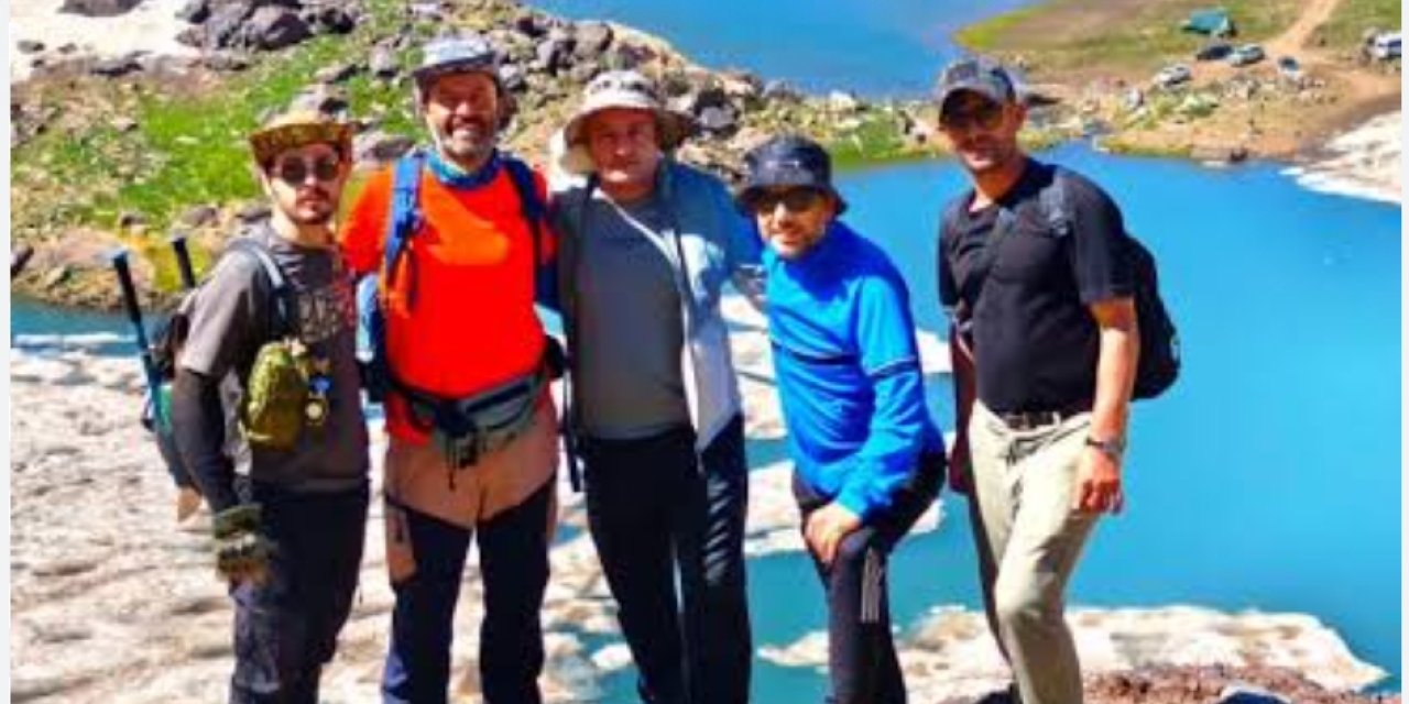 Cilo Sat Buzul Gölleri’nde doğa yürüyüşü