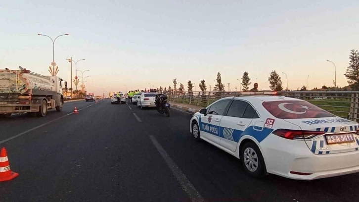 Urfa’da polisler kaza yaptı 2 trafik yaralı