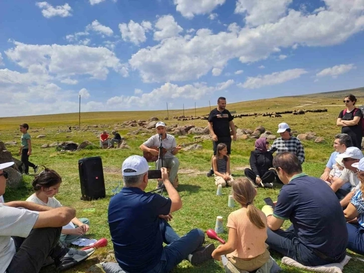 Yaylada şenlik var, Artvin’de 2 bin 700 rakımda Bilim Yayla Şenliği yapıldı