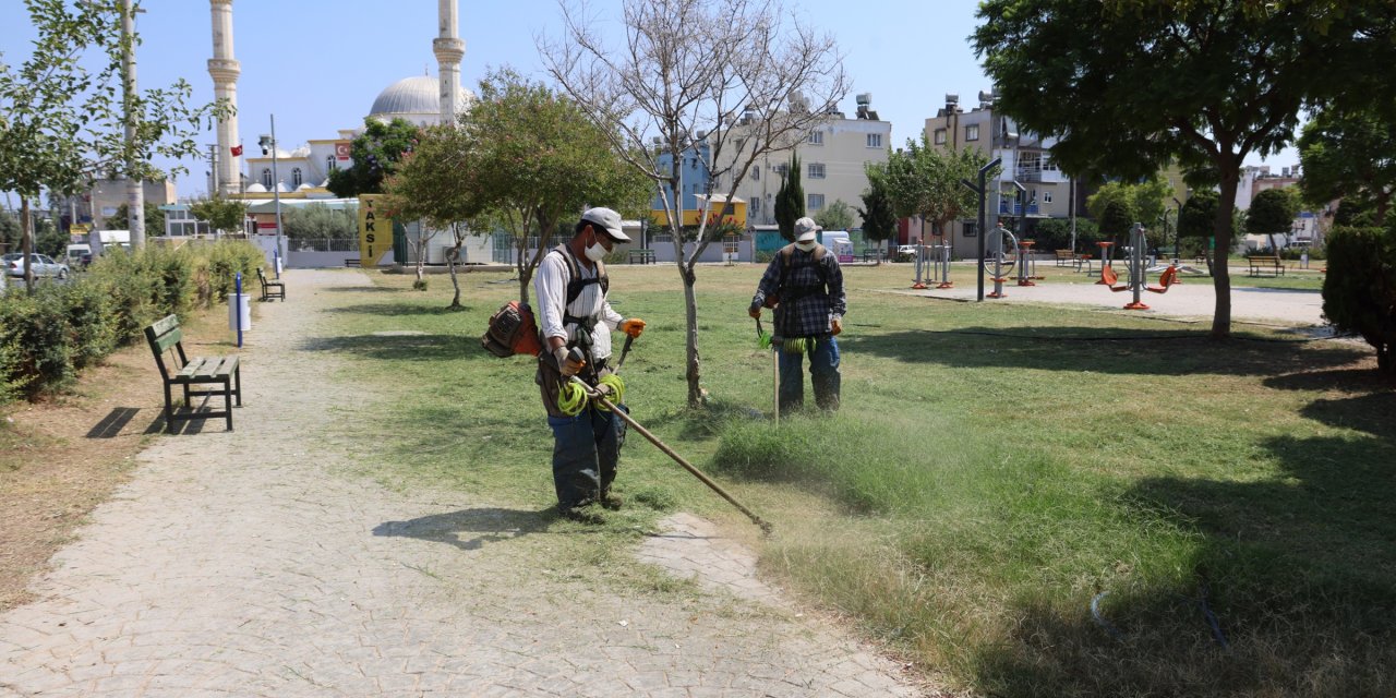 Toroslar’da parklar için yoğun çalışma: yeşil alanlar güzelleşiyor