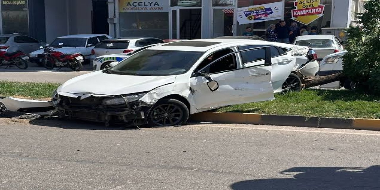 Gaziantep’te otomobil ile beton mikseri çarpıştı: 4 yaralı