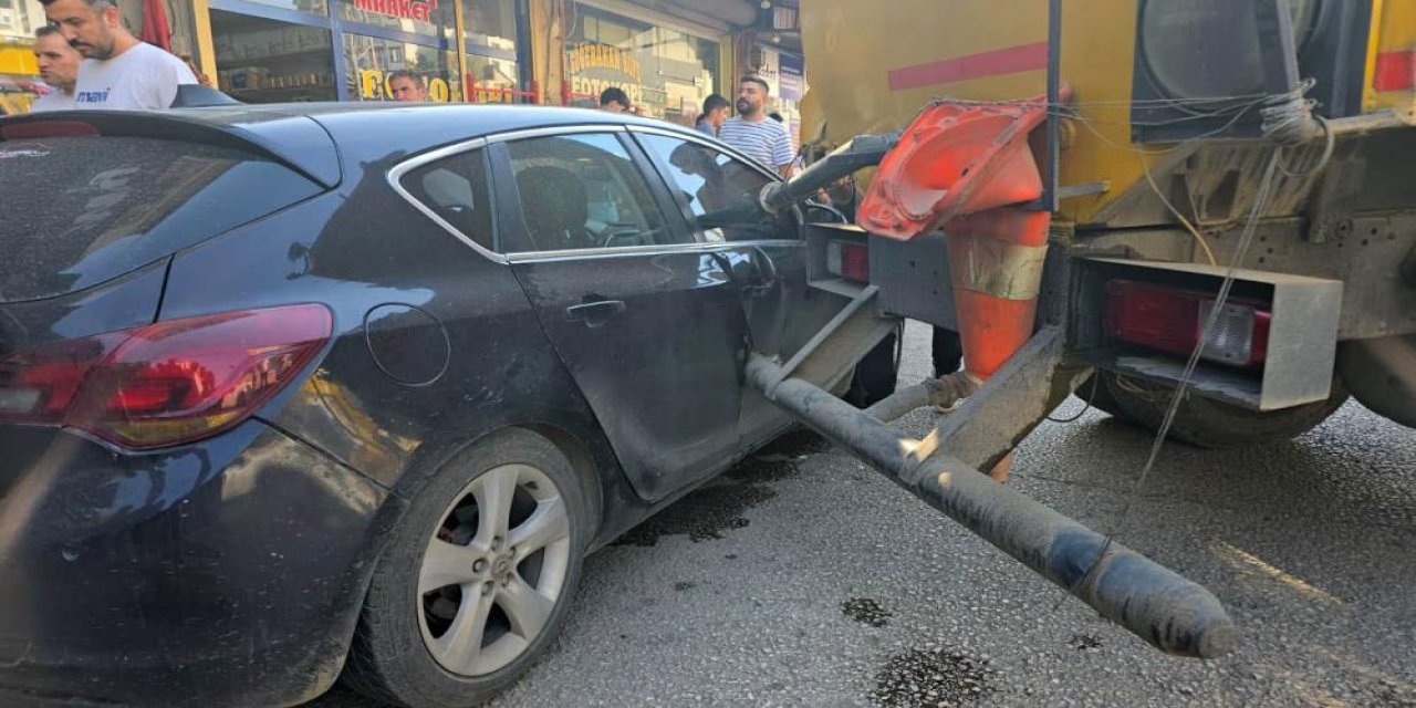 Gaziantep'te korku dolu anlar! el freni çekilmeyen su tankeri 3 araca çarptı