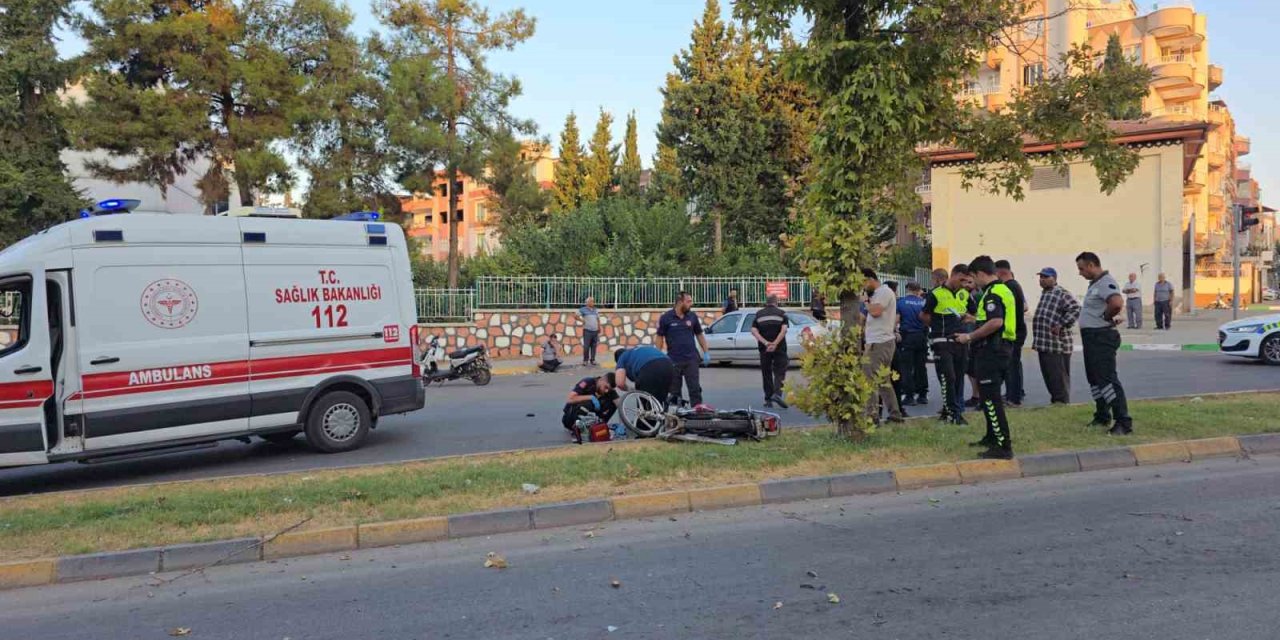 Motosiklet sürücüsü feci şekilde can verdi