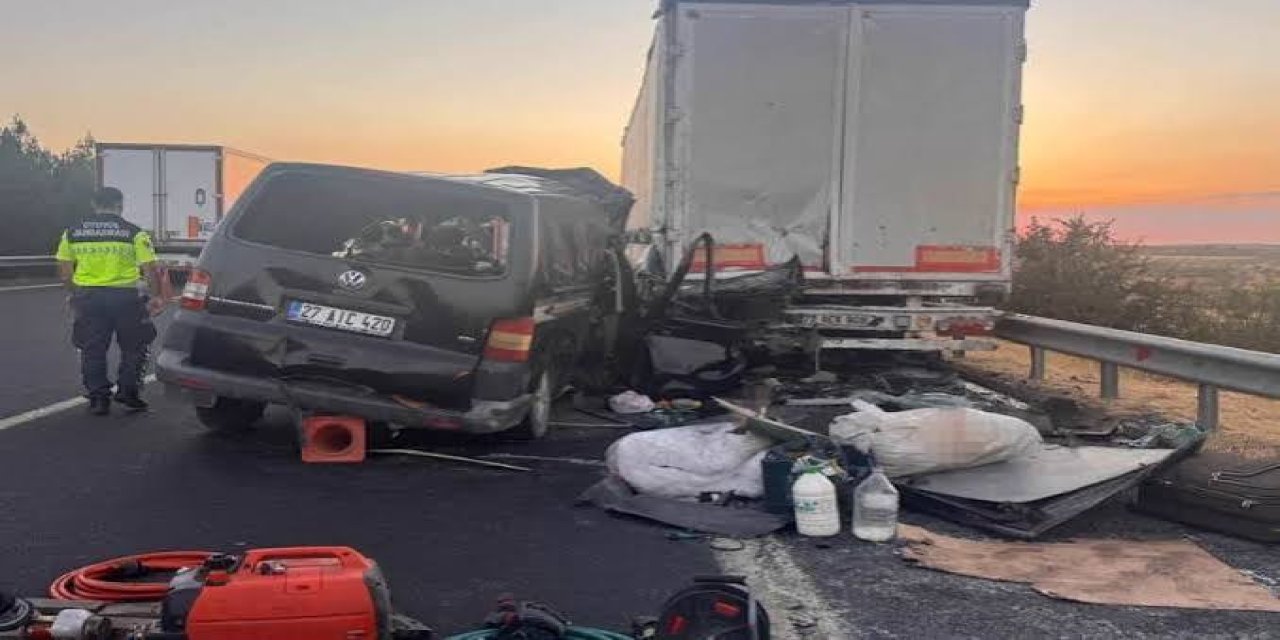 Şanlıurfa’da feci kaza 2 ölü, 2 ağır yaralı