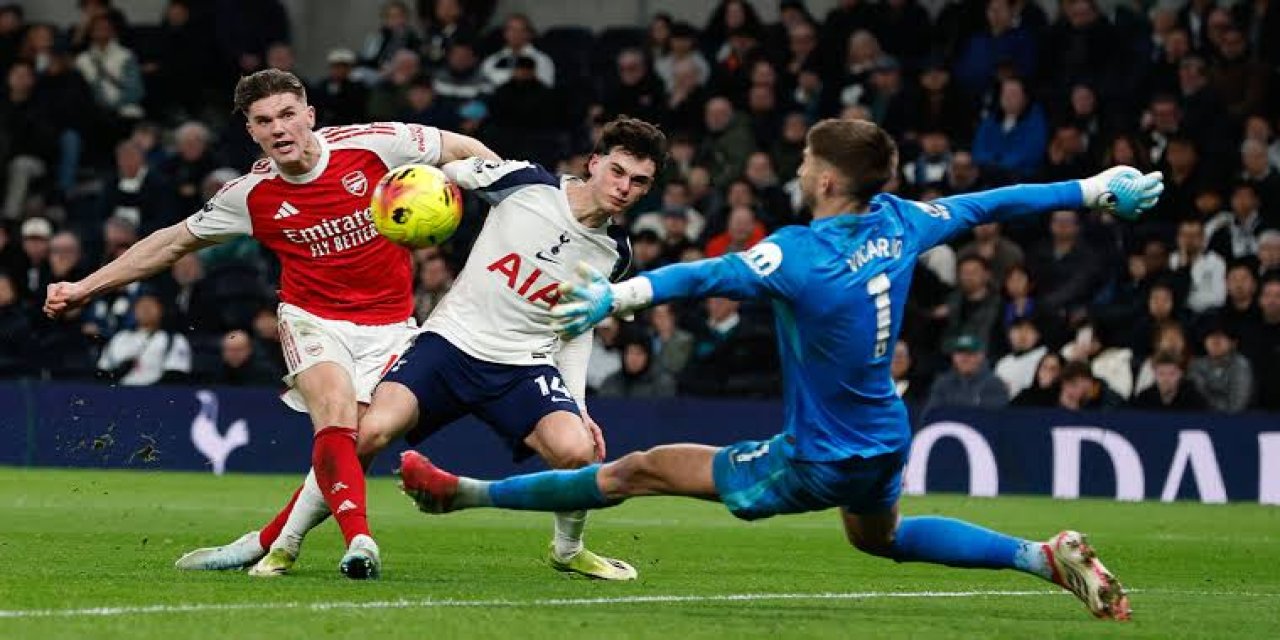 Londra derbisinde kazanan Arsenal