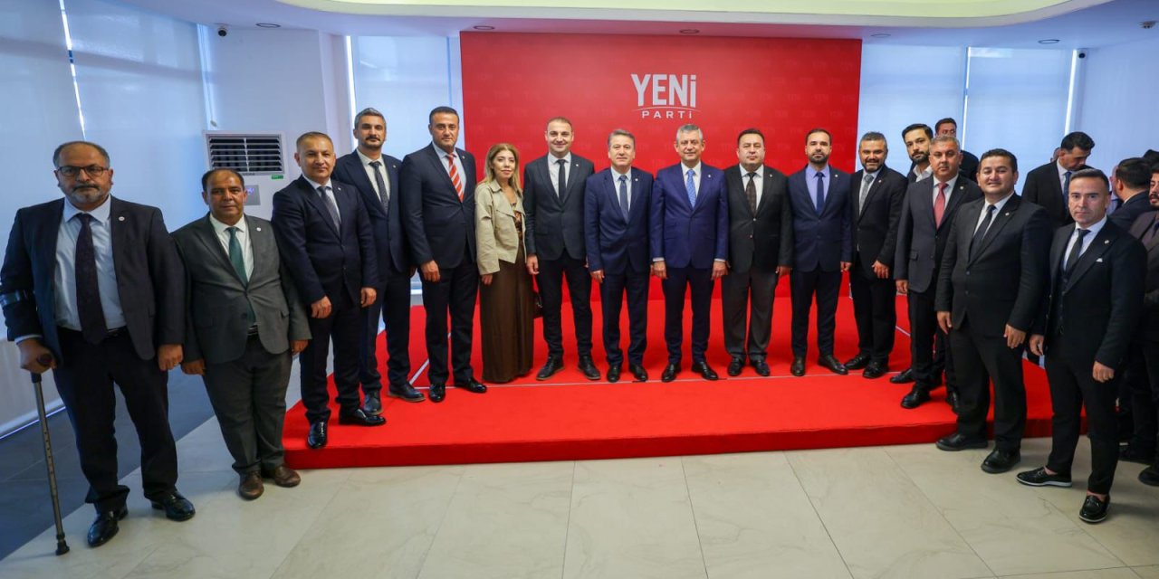Yeni Parti'de hızlı örgütlenme ve birlik mesajı
