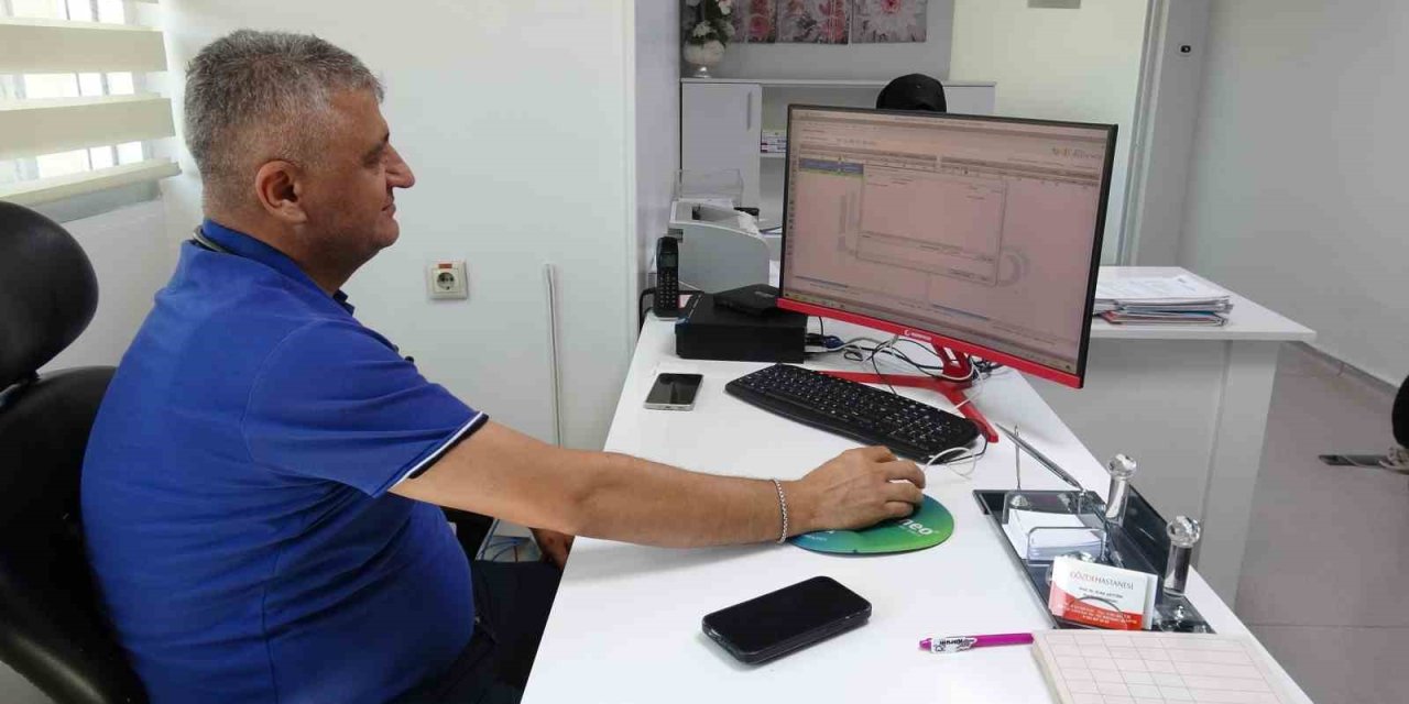 Kulaktaki çizgi, kalp krizi belirtisi değil, vücudun bir sinyali