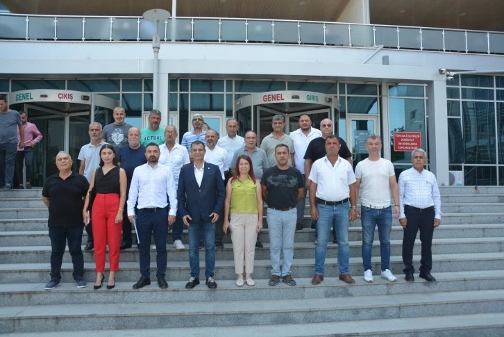 Tarsus'ta CHP ilçe yönetimi mazbatasını aldı