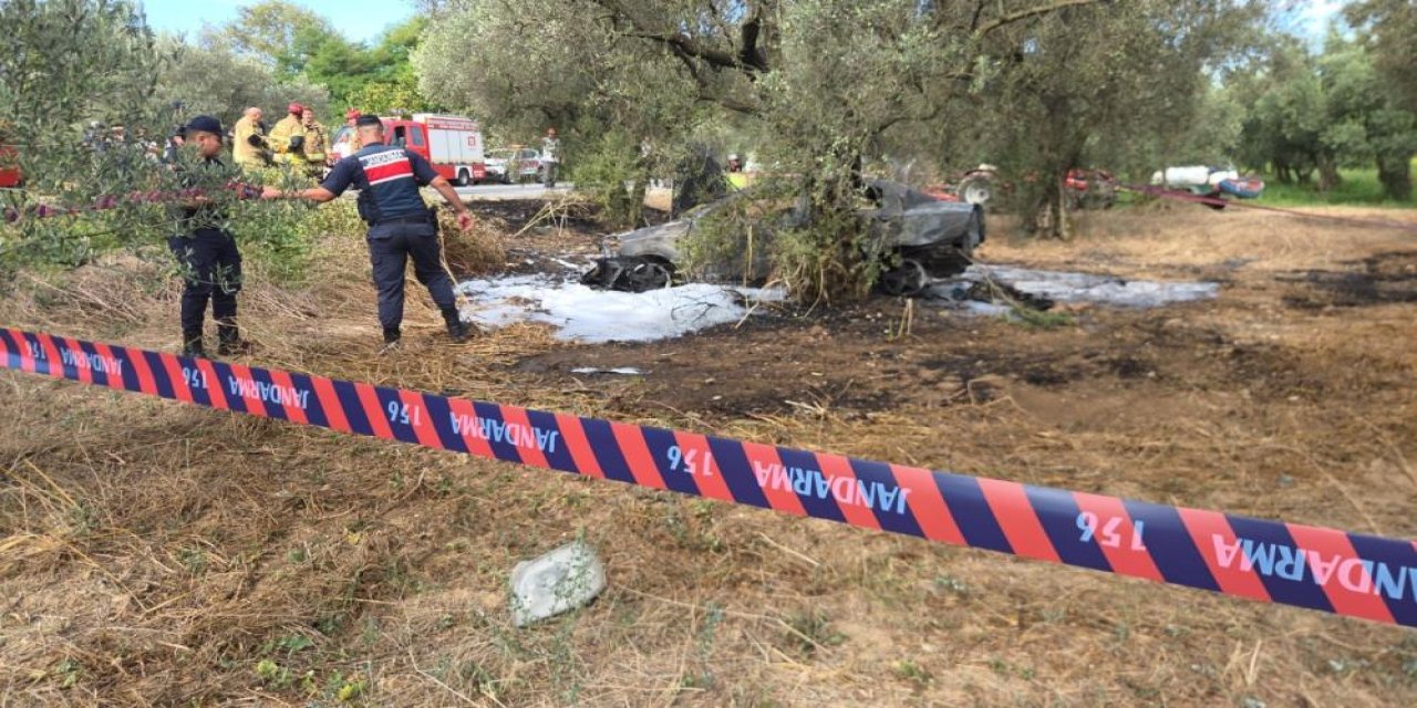 Dehşete düşüren kaza! otomobil yandı: 1 Ölü, 1’i Çocuk 5 yaralı