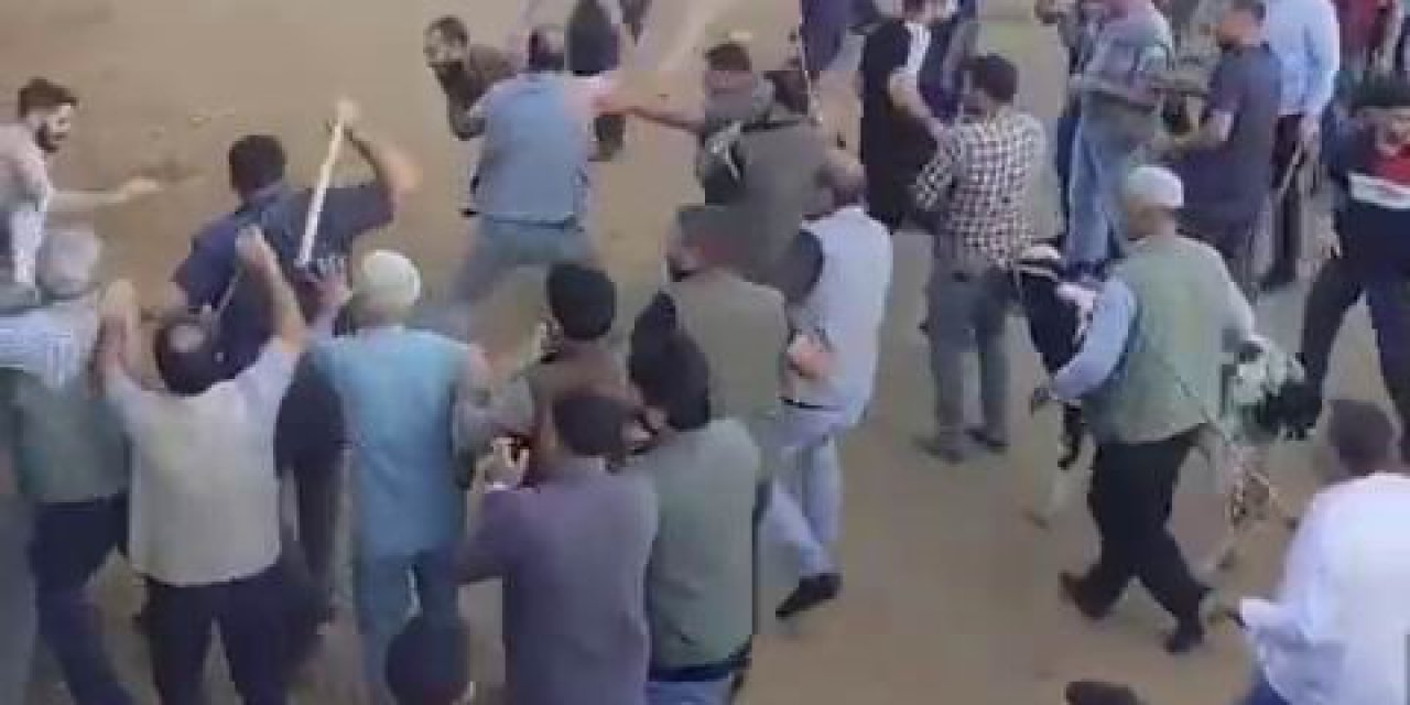 Canlı Hayvan Borsası'nda gerilim tırmandı: Alacak-verecek kavgasında ortalık savaş alanına döndü