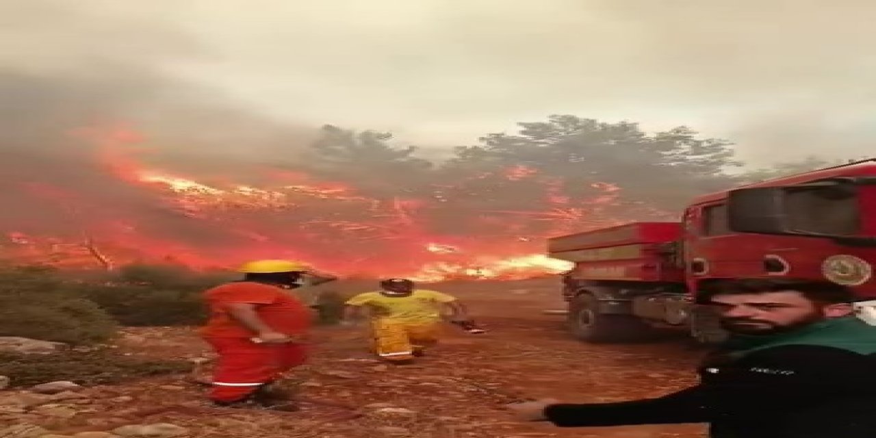 Antalya’da yürekleri ağza getiren anlar: Ekipler alevlerin arasında kaldı