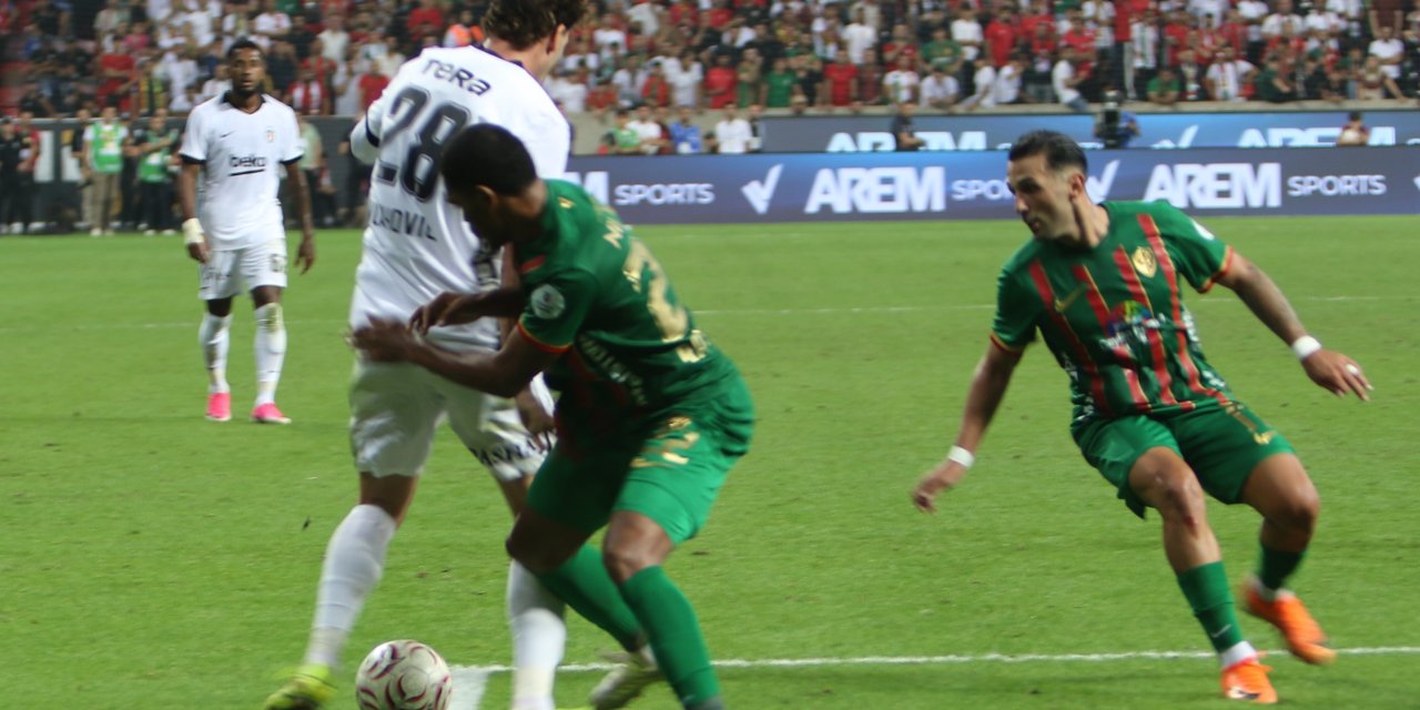 Beşiktaş Diyarbakır'da yıkıldı; Amed Sportif Faaliyetler- 3 Beşiktaş- 2