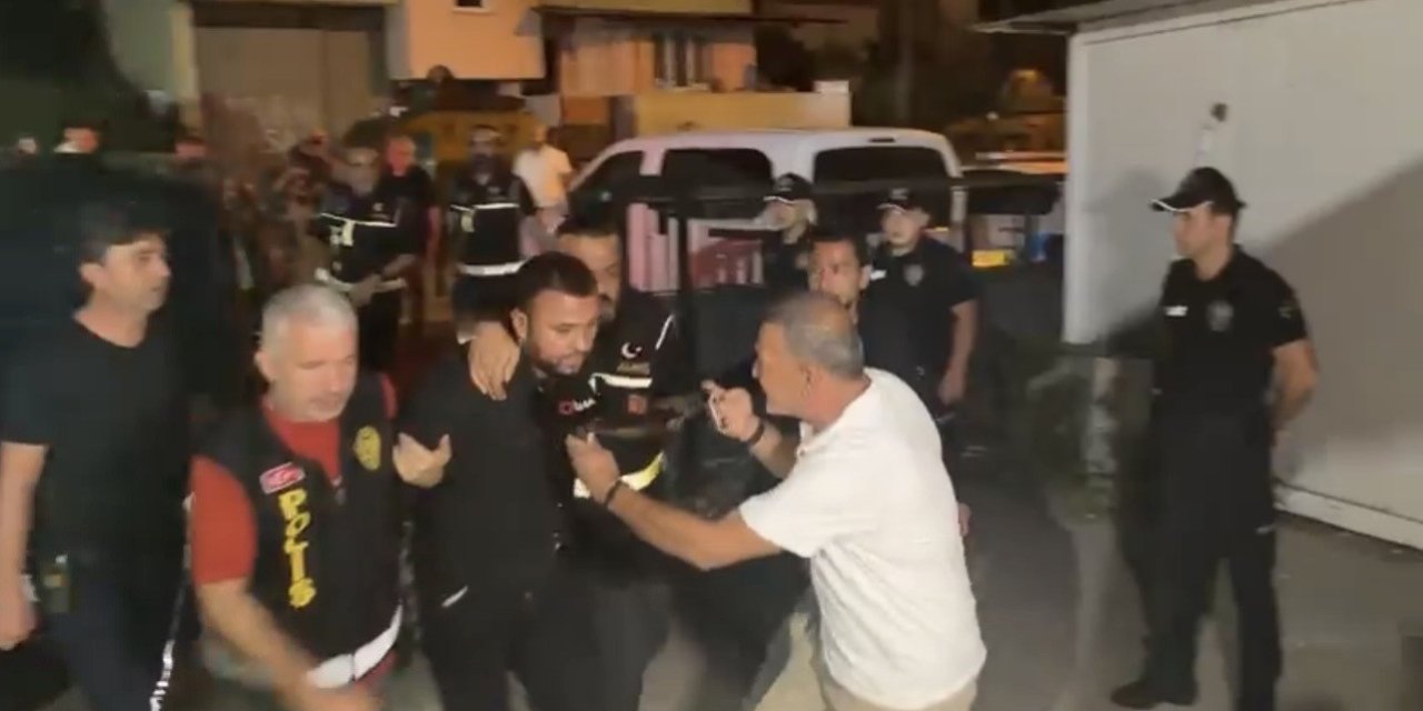 Osmaniye’de katil zanlısı ve ailesi adliyeye sevk edildi