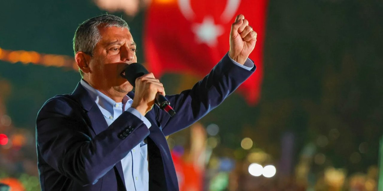 Yeni Parti yeni yasama dönemine hazırlanıyor