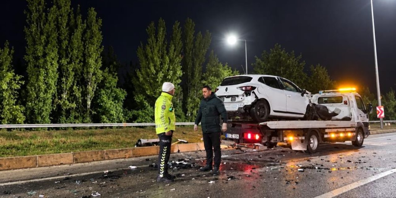 İyi Parti il başkanı oğluyla birlikte trafik kazası geçirdi