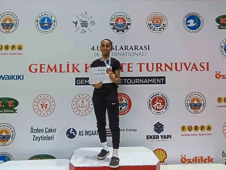 Sporcu uluslararası turnuvadan bronz madalyayla döndü